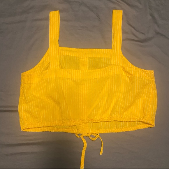 A New Day Yellow and White Striped Crop Top Size L - Picture 3 of 8